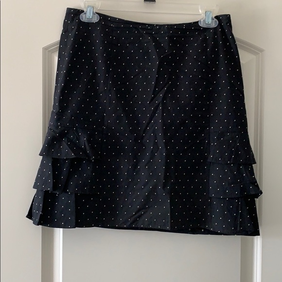 LOFT Dresses & Skirts - Ann Taylor Loft Black with Cream Diamonds Skirt